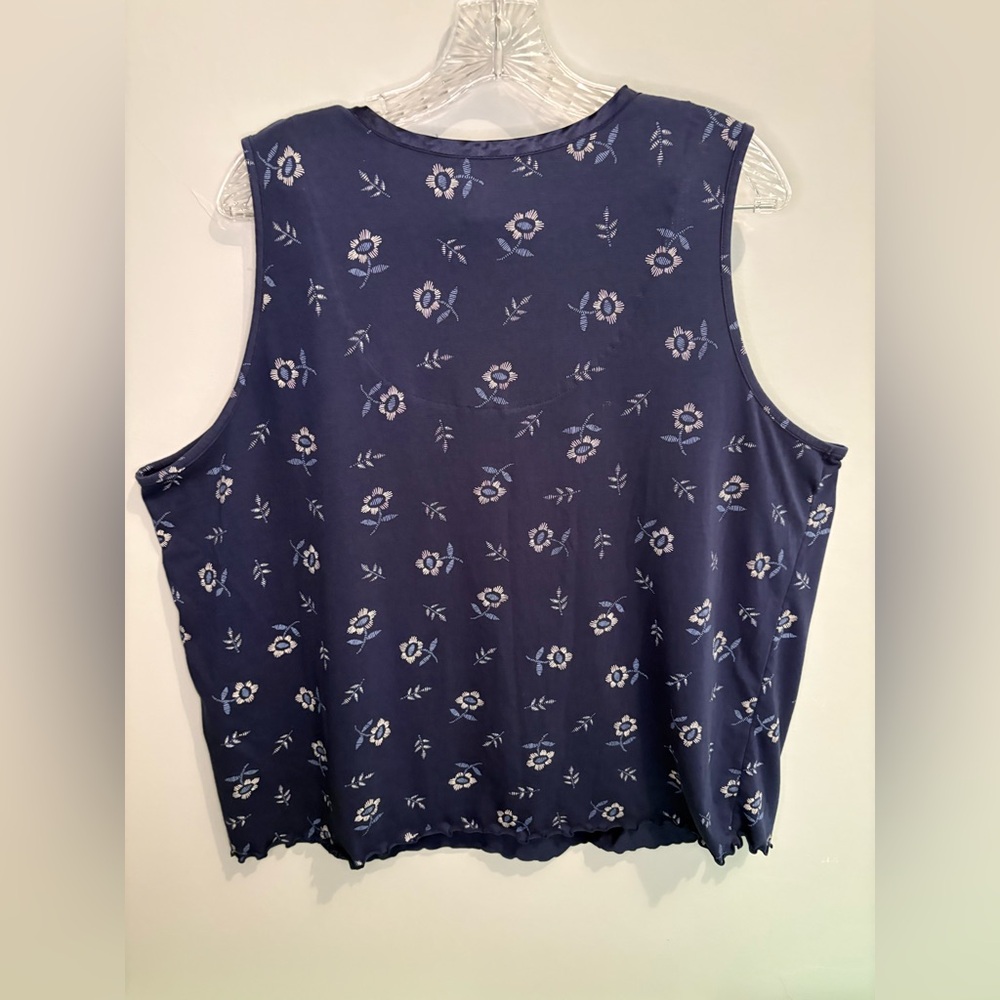 Fashion Bug Womenβs Size 22 / 24 Navy Sleeveless Blouse Floral Y2K Rose Satin - Picture 10 of 15